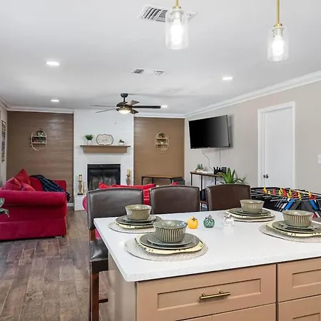 Spacious 4Br Home With Pool Bbq & Games Grand Prairie Exterior photo